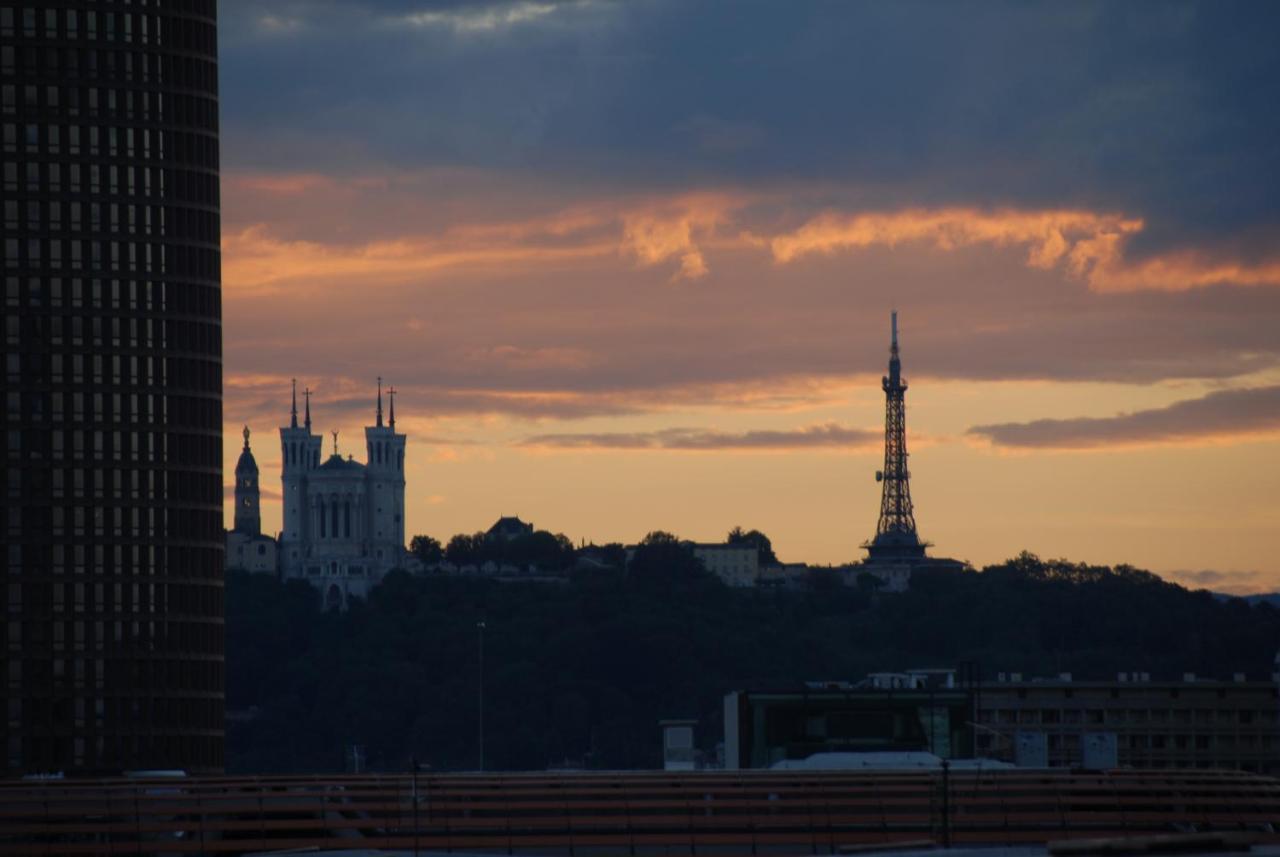 Jolie Chambre A Louer - Vue Imprenable Hotel Lyon Exterior photo